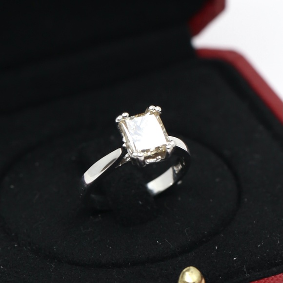 2.03 Carat Princess Cut Champagne Diamond Ring - Picture 5 of 6